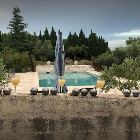 Bastide Campagne Canal Cucuron Bagian luar foto