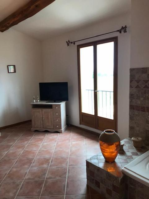 Bastide Campagne Canal Cucuron Bagian luar foto